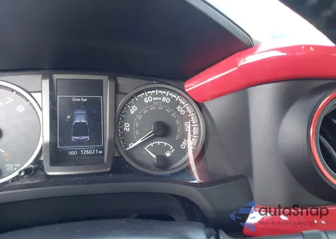 2017 Toyota Tacoma Trd Sport z USA, uszkodzony, nr VIN 3TMCZ5ANXHM064792